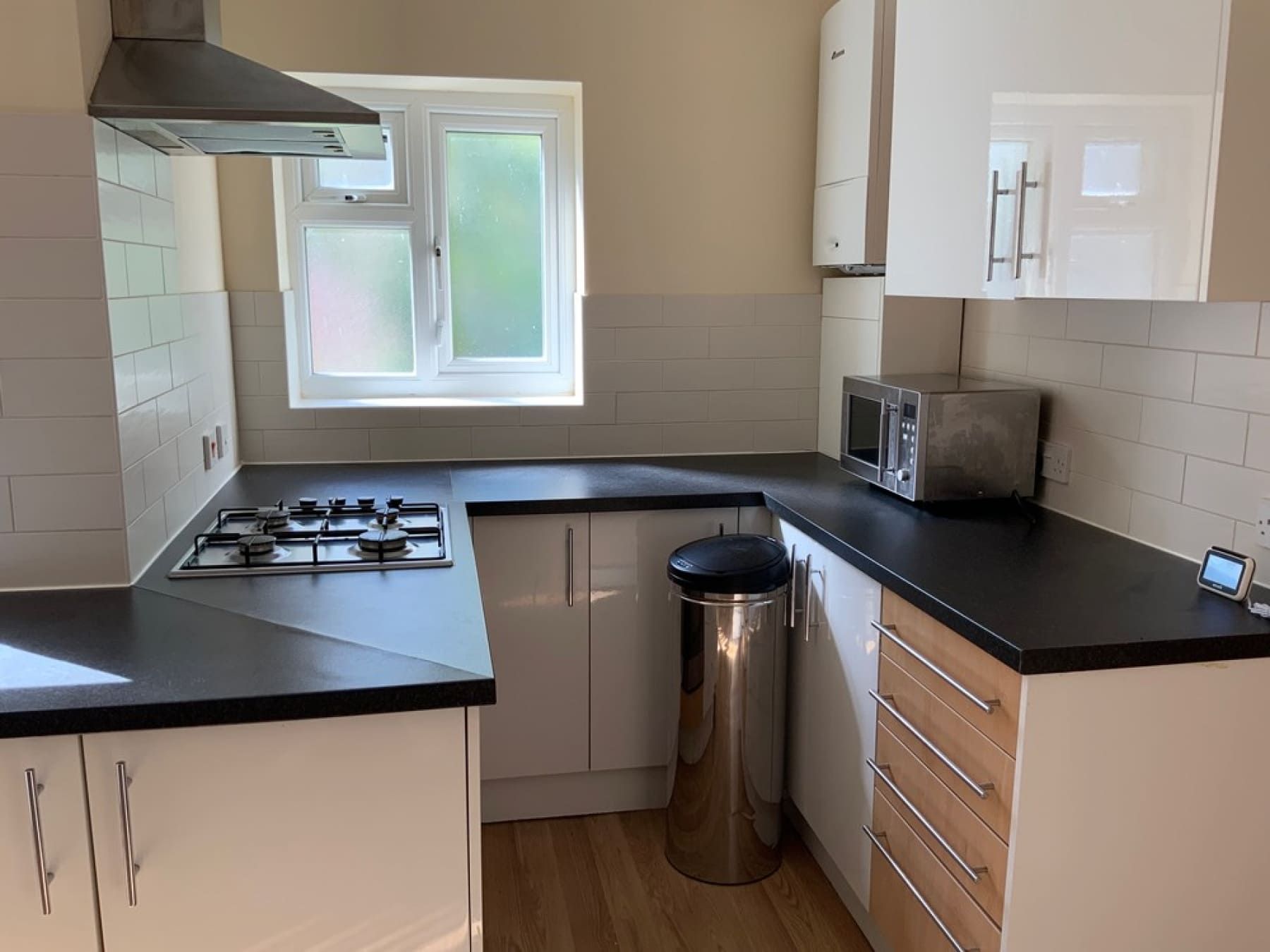 Leeshall crescent