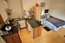 2 Norwood Terrace, Leeds - bedsit 1